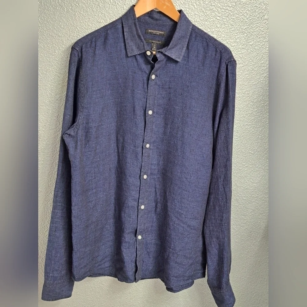 Banana Republic 100% Linen Navy Blue Untucked Shirt
